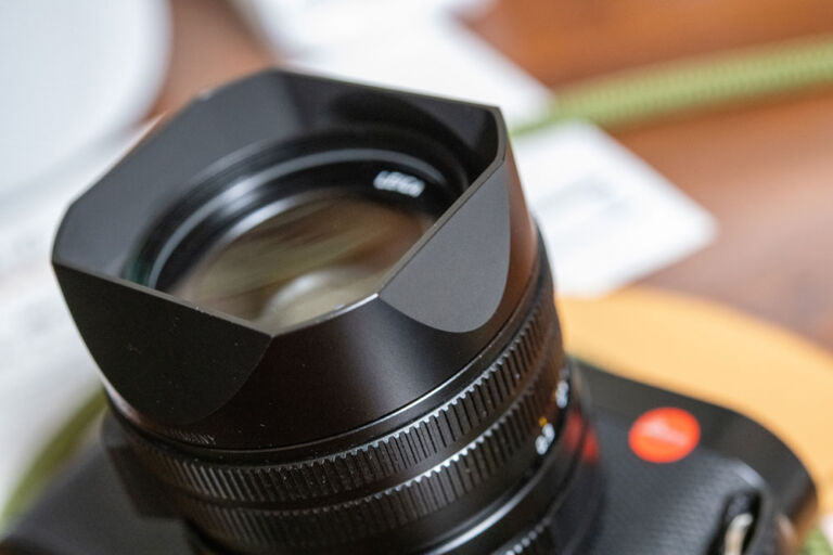Leica Q2付属のレンズフードが凄い カメラと猫が好き