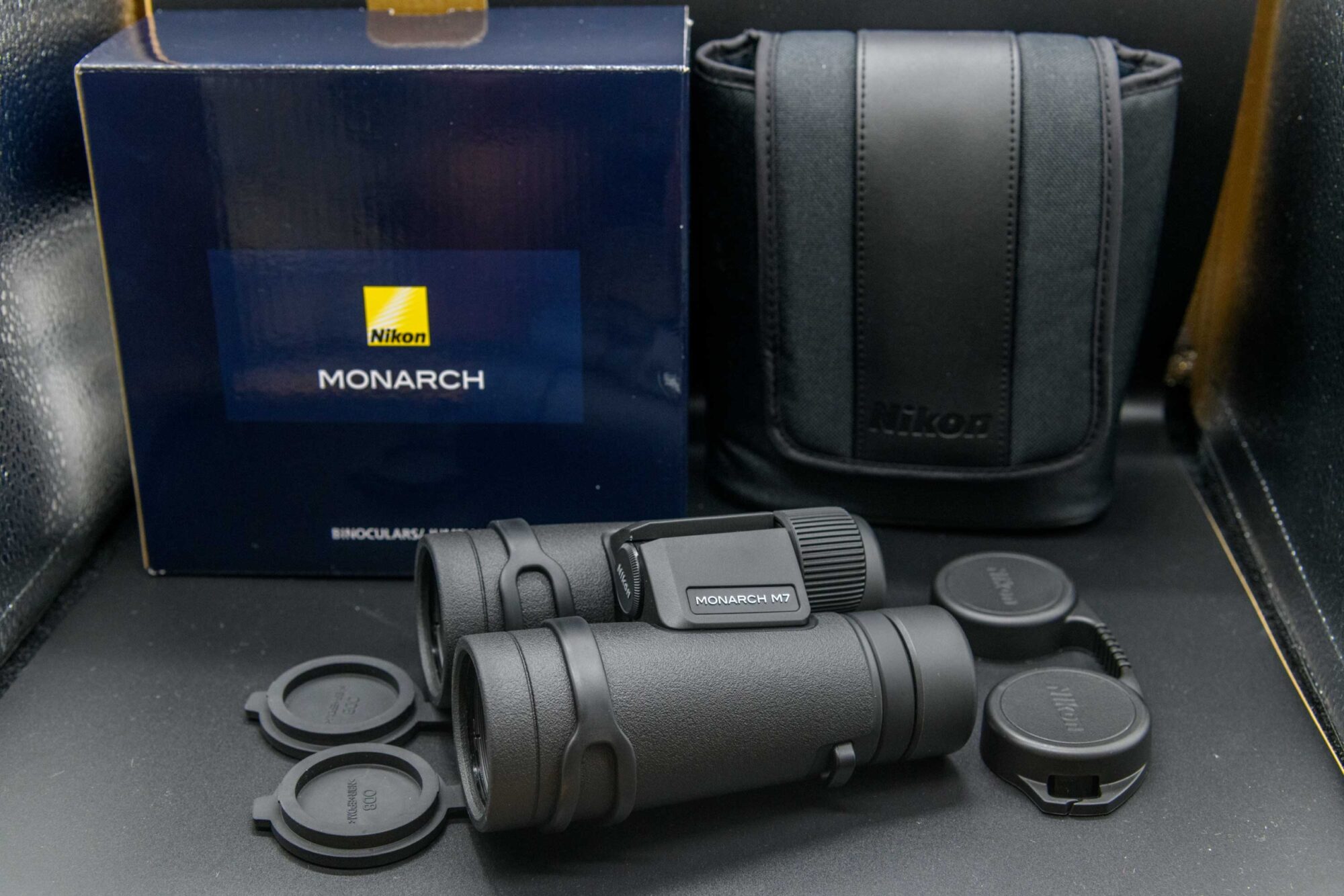 Nikon双眼鏡MONARCH新型に買い替えて良かった点：視度調整 | Leicaコンデジが好き