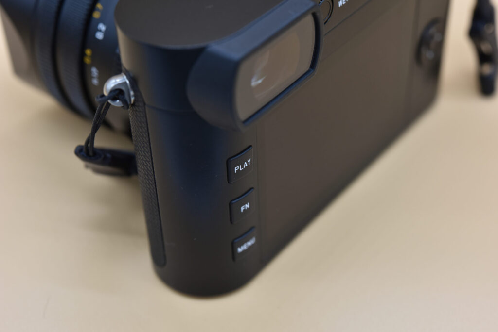 Leica Q2 Nikon D810(AF-S Micro NIKKOR 60mm f/2.8G ED)